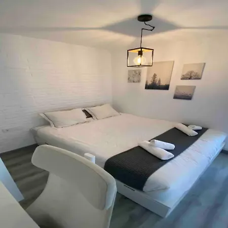 Pass The Keys Modern With Excellent Location Appartement Marbella